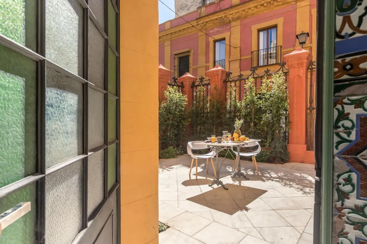 Casa Temprado Aparthotel Sevilha