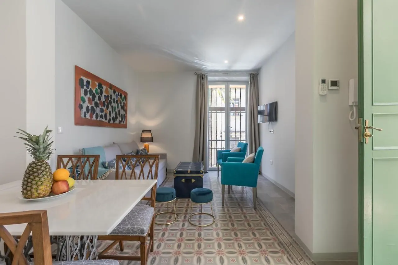 Casa Temprado Aparthotel Seville 3*,